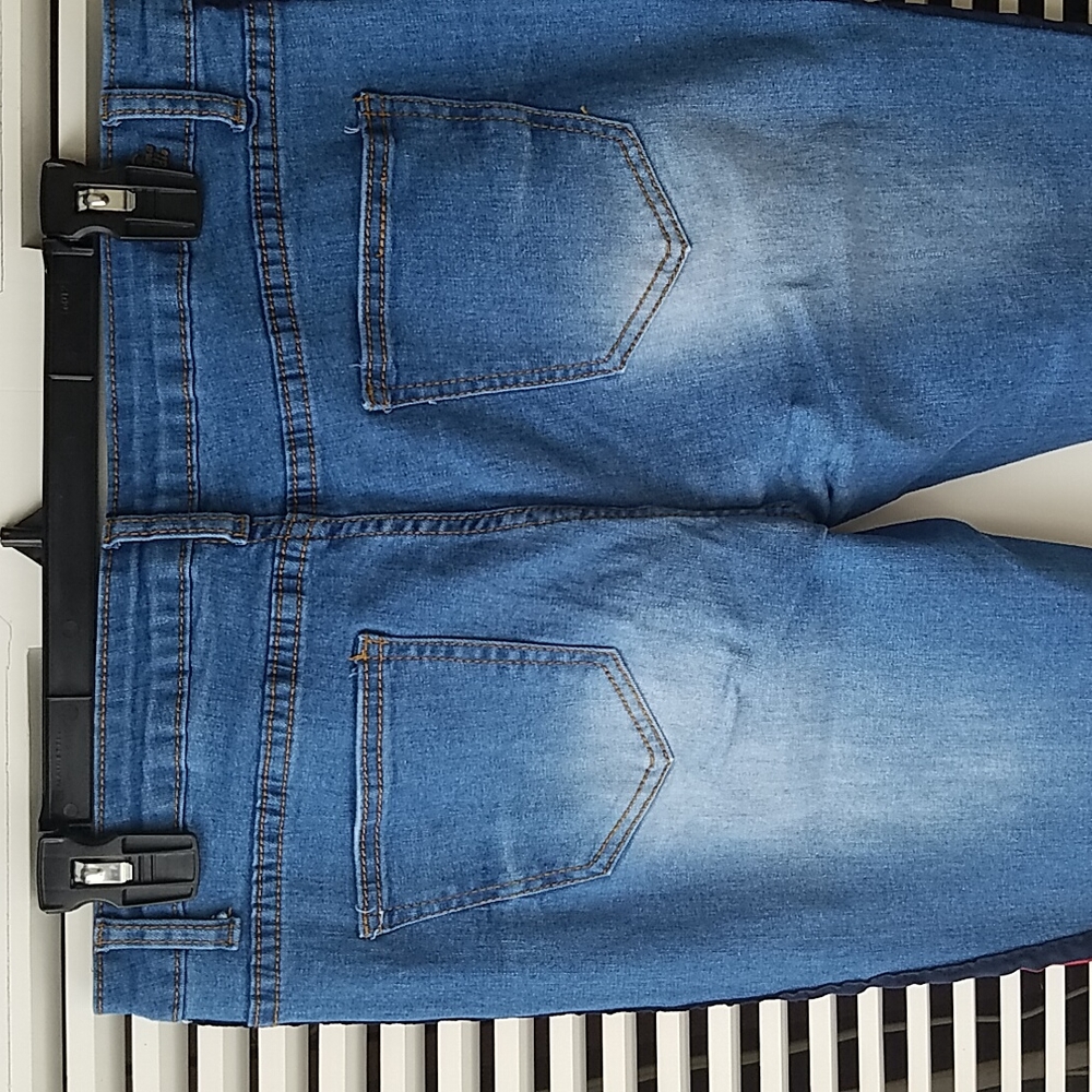 Jeans - Picture 7 of 9